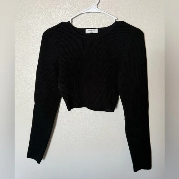 Aritzia Babaton Black Ribbed Sculpt Knit Cropped Longsleeve Women’s M - Picture 2 of 6